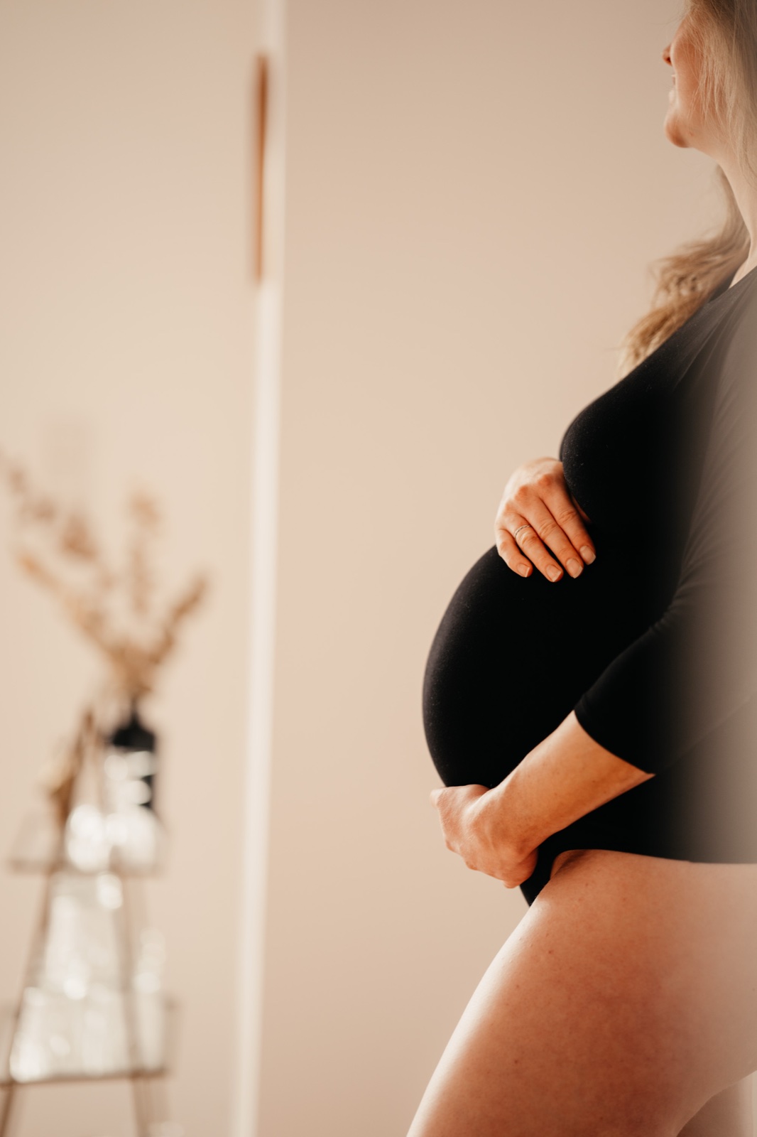 Babybauch-Fotoshooting: der einfühlsame Ratgeber für 2026
